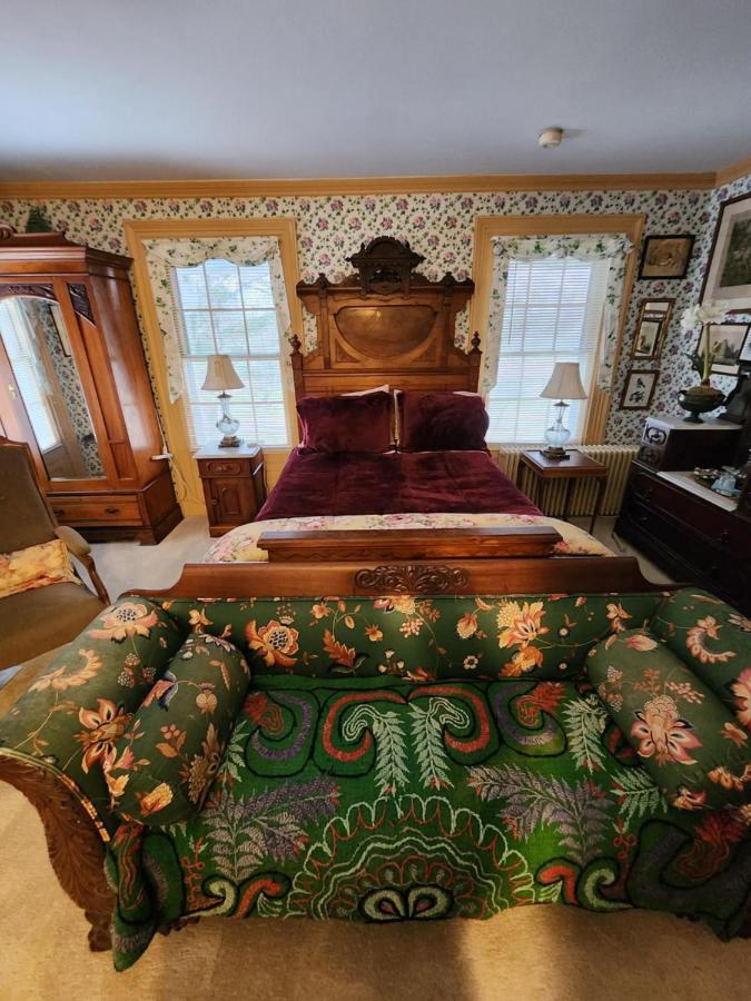 House Of 1833 Bed And Breakfast Мистик Экстерьер фото